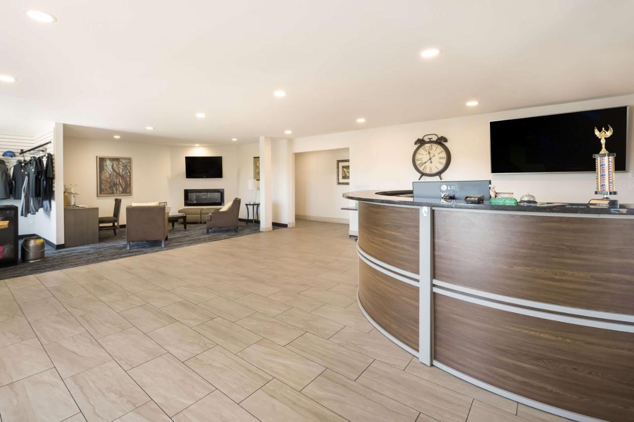 Surestay Hotel By Best Western Thomson Екстериор снимка