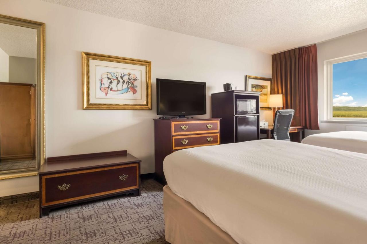 Surestay Hotel By Best Western Thomson Екстериор снимка