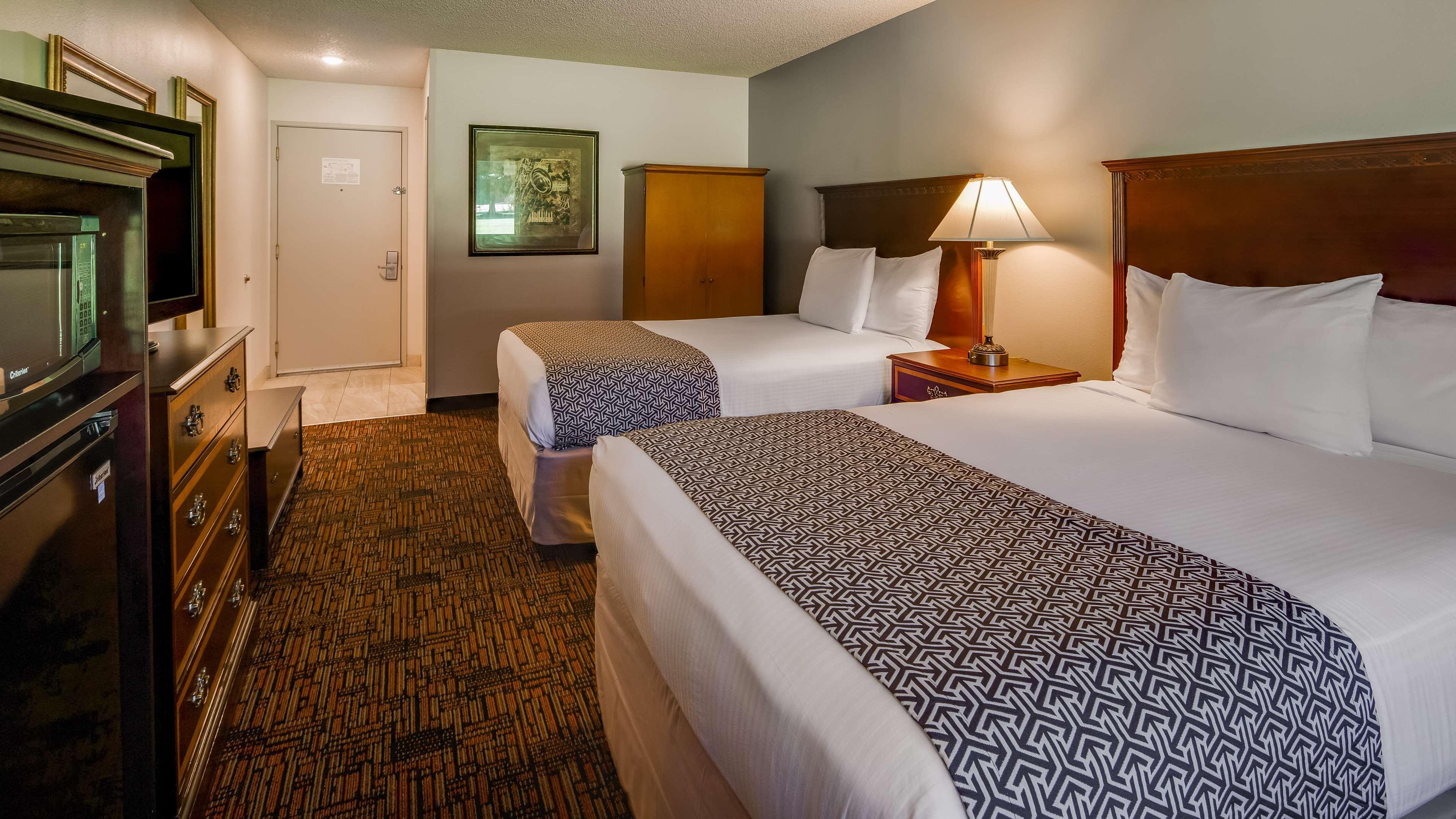 Surestay Hotel By Best Western Thomson Екстериор снимка