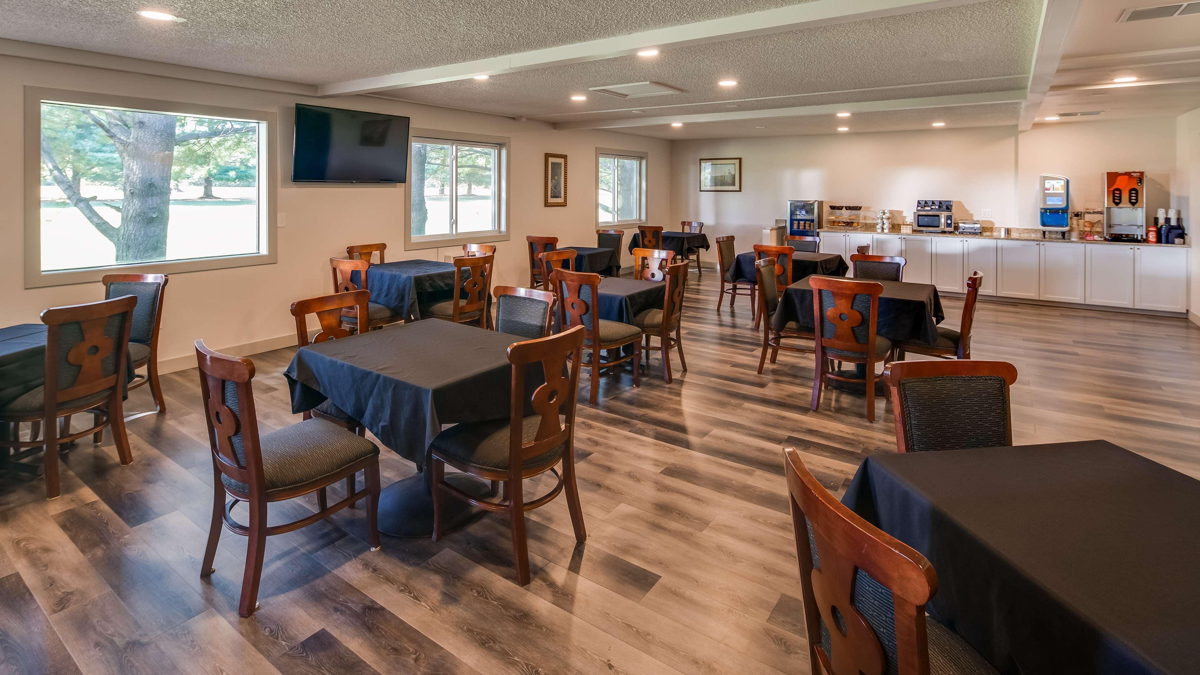 Surestay Hotel By Best Western Thomson Екстериор снимка